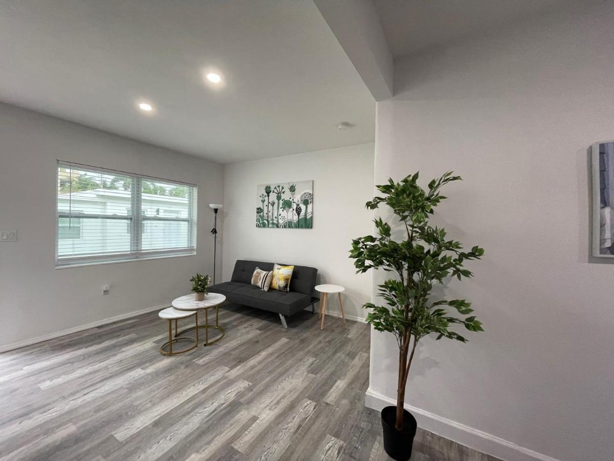 Douglas Rd Apartments Miami Eksteriør bilde